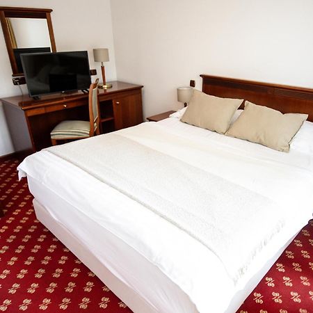 Hotel Zvezda Murska Sobota Zewnętrze zdjęcie
