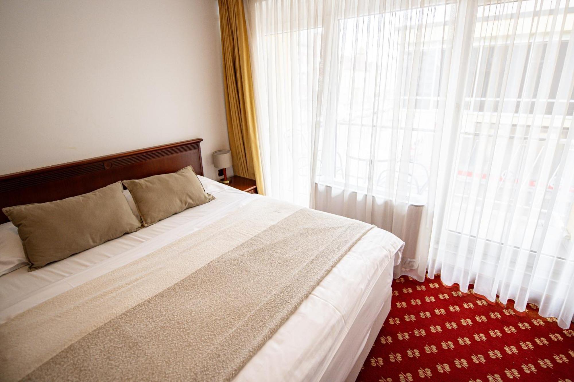 Hotel Zvezda Murska Sobota Zewnętrze zdjęcie